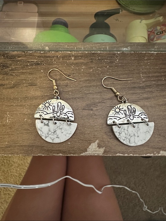 Jewelry - Handcrafted Silver & White Stone Cactus Dangle Earrings - Western Style